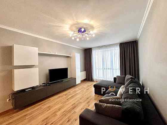 Оренда великої 3 км квартири біля парку Ивано-Франковск