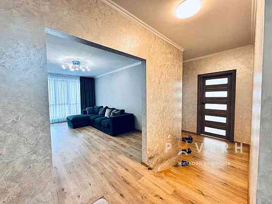Оренда великої 3 км квартири біля парку Ивано-Франковск