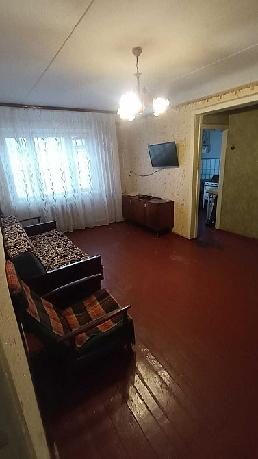 Жилая 2х комнатная Смычка Всё рядом 1/2 эт Kryvyi Rih - photo 1
