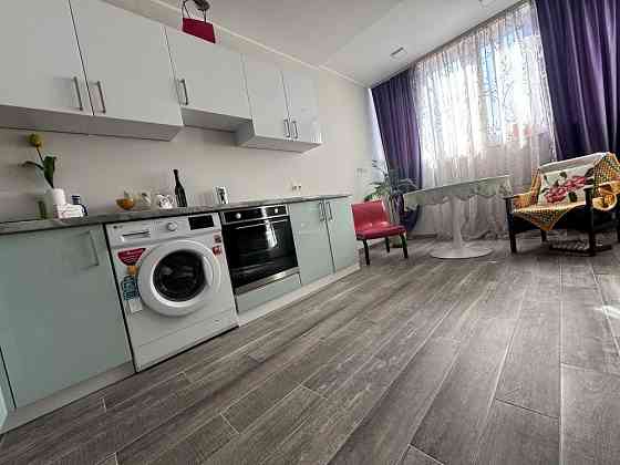 Терміново велика видова однокімнатна за супер ціною! Безготівковий-так Киев