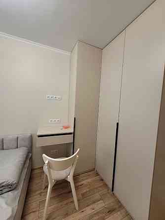 Продам 2 к квартиру на Позняках пр-т Григоренко Осокорки Дврницький р- Киев