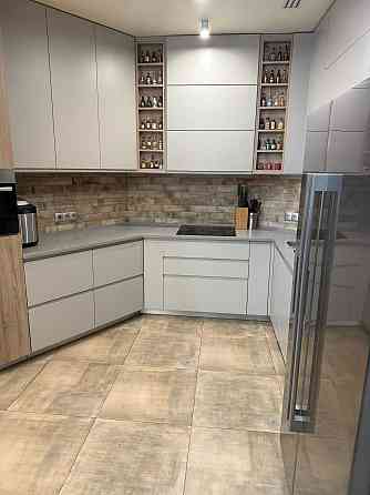 Тютюнника, 53. Терміновий продаж нової 3к квартири Киев