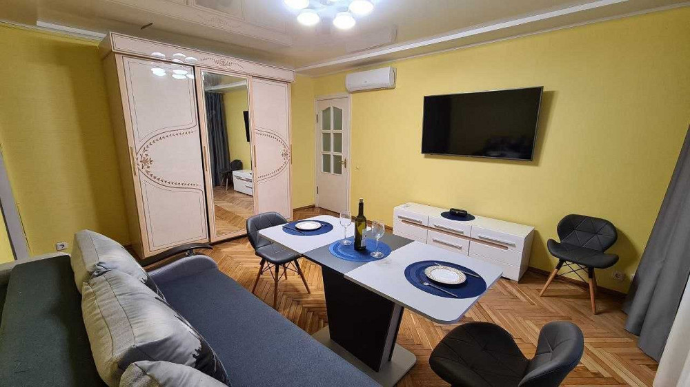 Продам 3-х кімнатну квартиру на Чорновола (напроти Ашан) Львів - зображення 1