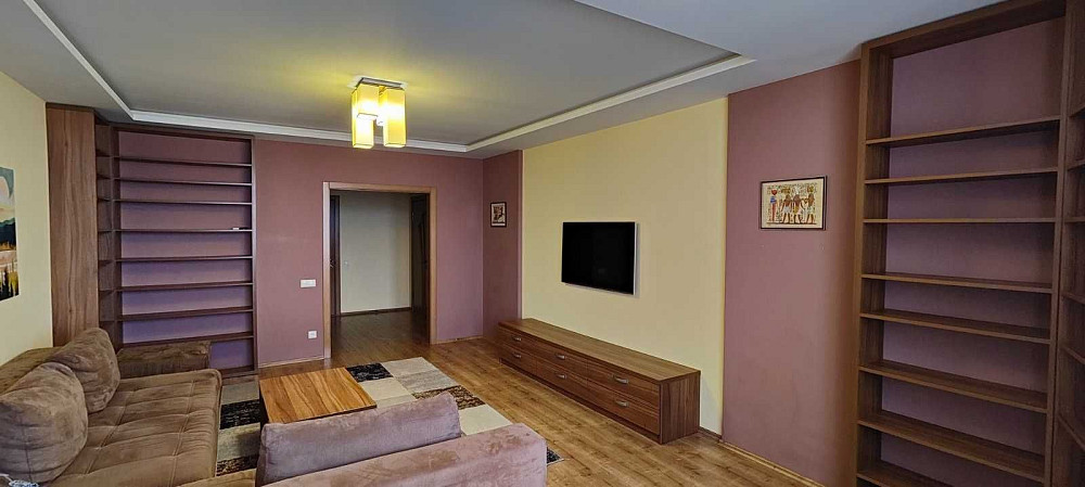 Довгострокова оренда видової 3-кім. квартири в новобудові на Митниці Черкассы - изображение 3