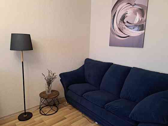 2кім.квартира після косметичного ремонту Будівельників 5 Киев