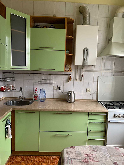 Здам в оренду 2-кім. квартиру на Подолі, адреса: вул. Почайнинська 44. Киев - изображение 1