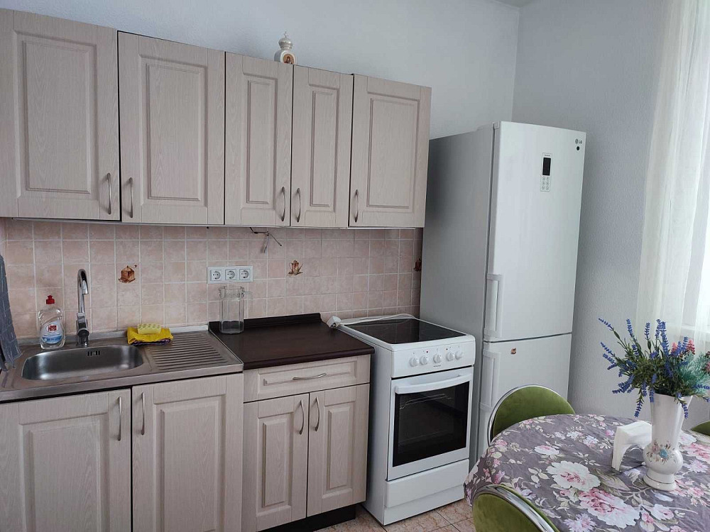 ЖК Паркові озера. Воскресенська 14 Київ - зображення 2