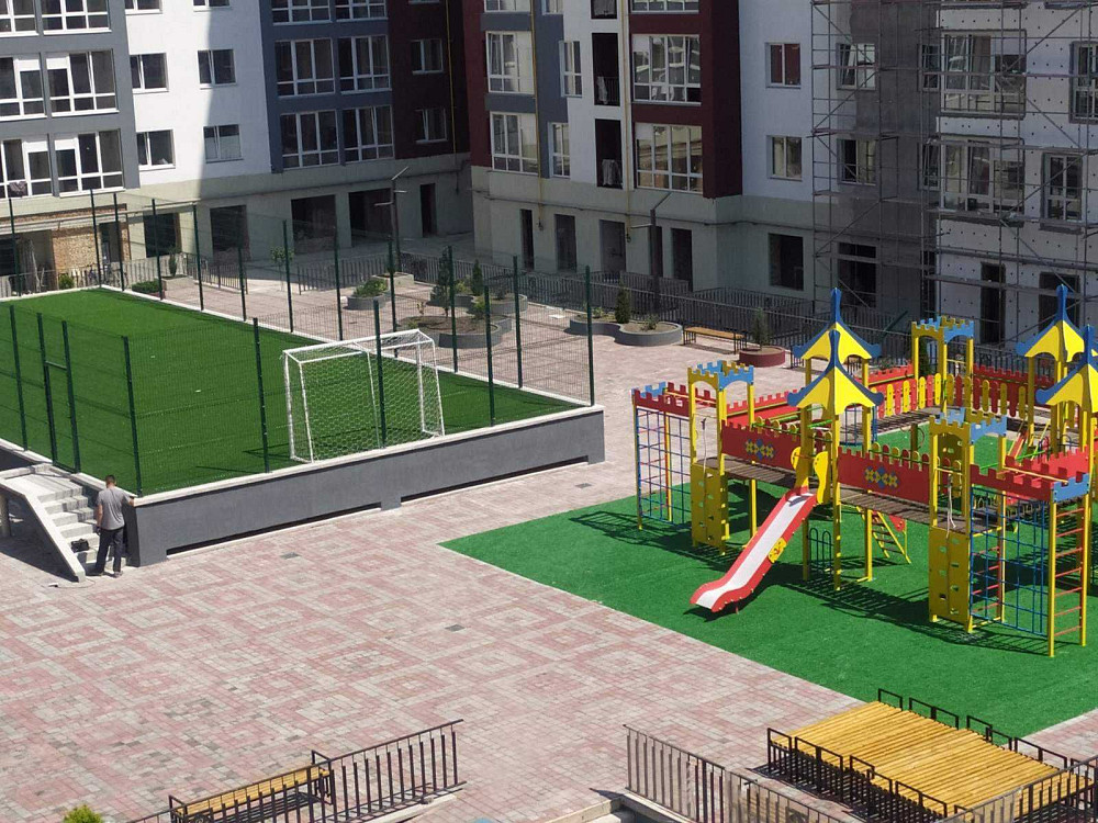 ЗДАНА, Центр,кухня-студія,2-к.,72м.кв.,Княгинен-Галицька Ивано-Франковск - изображение 1