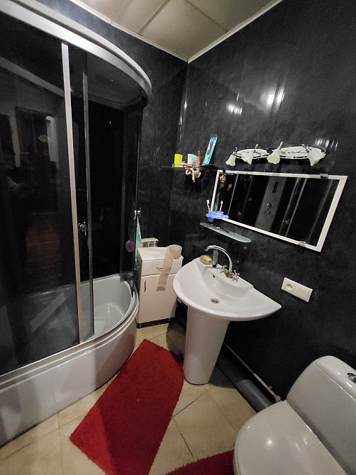 СРОЧНО продам трёхкомнатная квартиру.Сталинка.Аношкина. Кам`янське (Запорізька обл.) - зображення 1