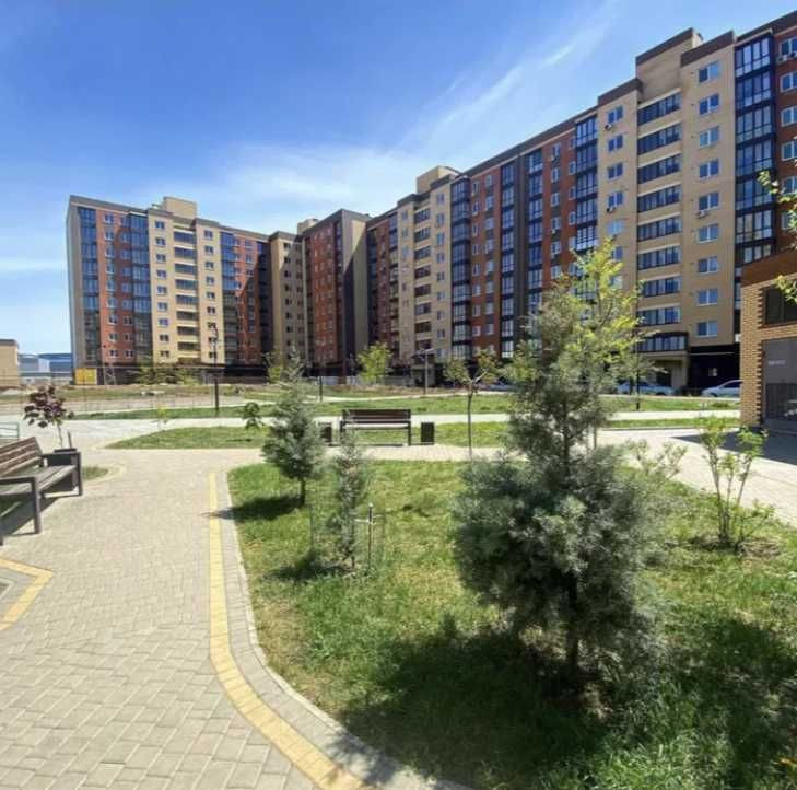 СРОЧНО! 2-комнатная квартира ЖК Чайка 78м2 ( индивидуальное отопление) Крижанівка - зображення 1