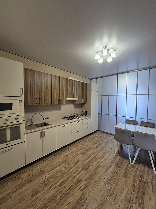 Здається в оренду 2х кім-на кв-ра неподалік площі Корятовича Ужгород - изображение 3