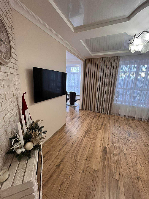 Центр Міста 2 кімнати та кухня студія 80м2 Хмельницкий - изображение 1