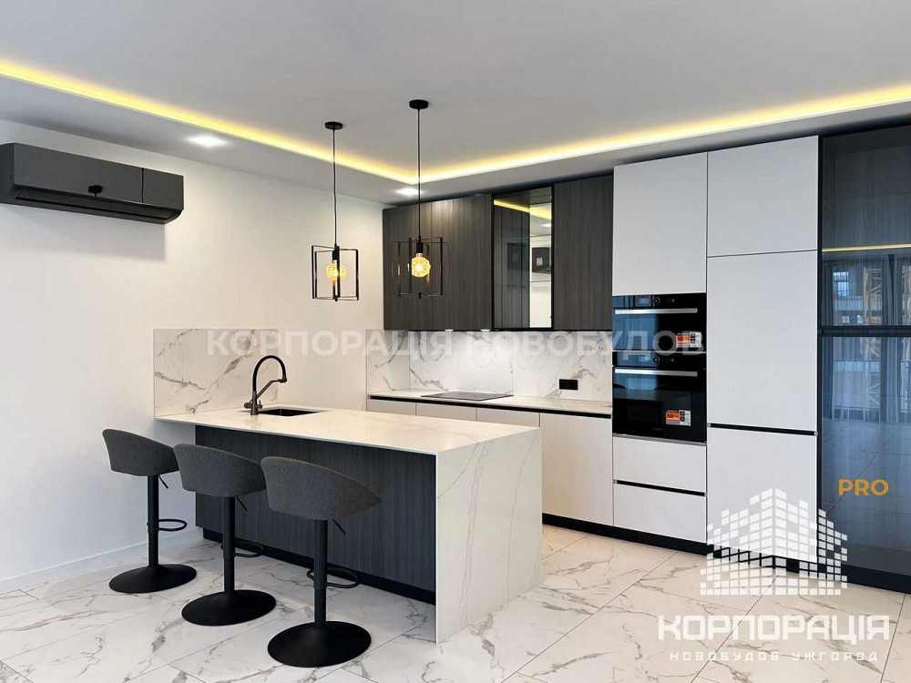 Оренда пентхауса у ЖК "Будапешт",видові тераси, Слов'янська наб.,Центр Ужгород - изображение 1