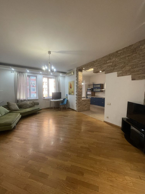 3 к / Студія / Палац Україна / Либідська Киев - изображение 1