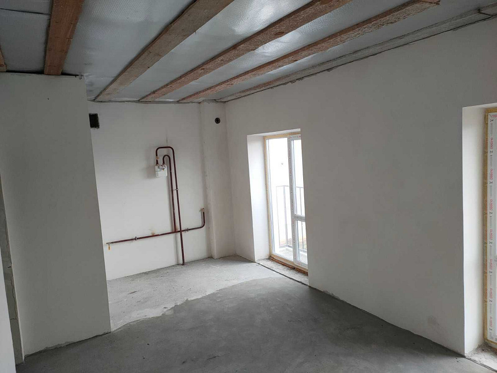 1 кімнатна з мансардою. Кухня 18м2 Гостомель - зображення 2