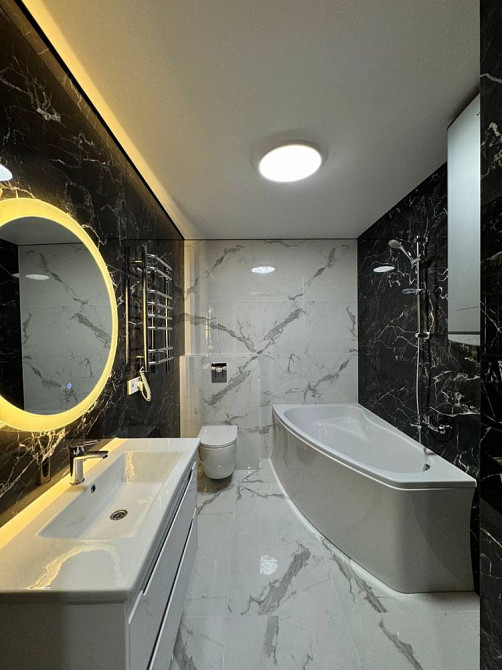 Продаж однокімнатної квартири з ремонтом поряд Velles Mall Каскад Ивано-Франковск - изображение 1