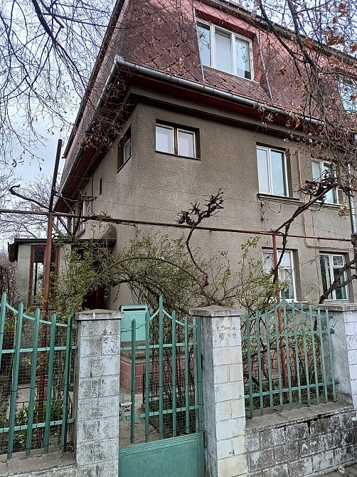 3x комнатная квартира 70 кв полуособняк гараж подвал двор Ужгород - изображение 1