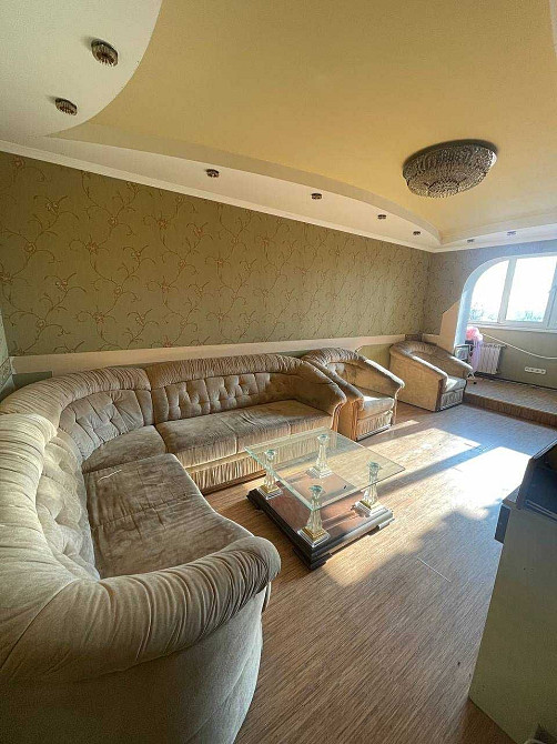 Світла ТРИКІМНАТНА квартира з ремонтом, меблями. 71м2. ГАЗ. Бородянка Бородянка - зображення 1