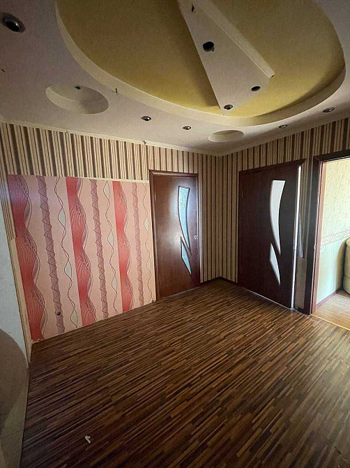 Світла ТРИКІМНАТНА квартира з ремонтом, меблями. 71м2. ГАЗ. Бородянка Бородянка - зображення 2