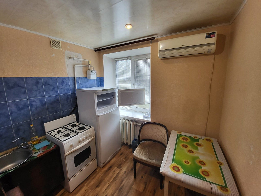 Сдам 1 к  квартиру, р-н Центра Каменское (Запорожская обл.) - изображение 2