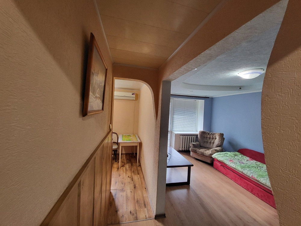 Сдам 1 к  квартиру, р-н Центра Каменское (Запорожская обл.) - изображение 1