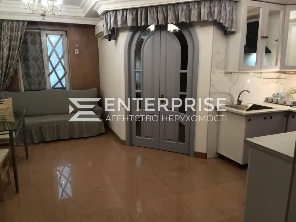 Продам 2 к. квартиру з ремонтом у центрі, Шевченківський р-н Киев - изображение 3