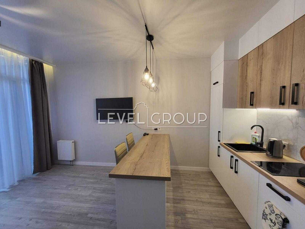 ЖК "Elyseum", з ремонтом, Центр, біля ЖК Старт Киев - изображение 1