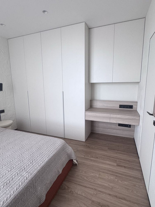 Неймовірна дизайнерська 1-к квартира з ремонтом 43м2 Варшавський Плюс Київ - зображення 3