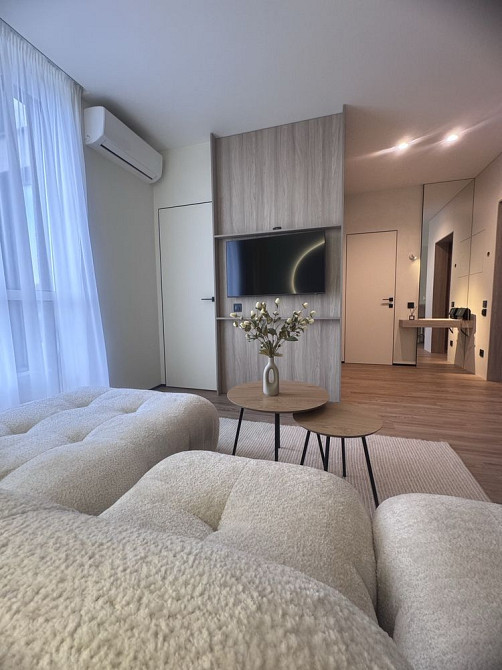 Неймовірна дизайнерська 1-к квартира з ремонтом 43м2 Варшавський Плюс Київ - зображення 5