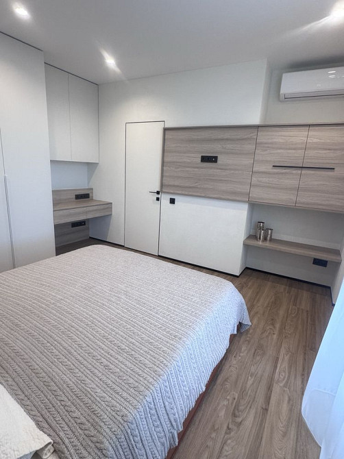 Неймовірна дизайнерська 1-к квартира з ремонтом 43м2 Варшавський Плюс Київ - зображення 2