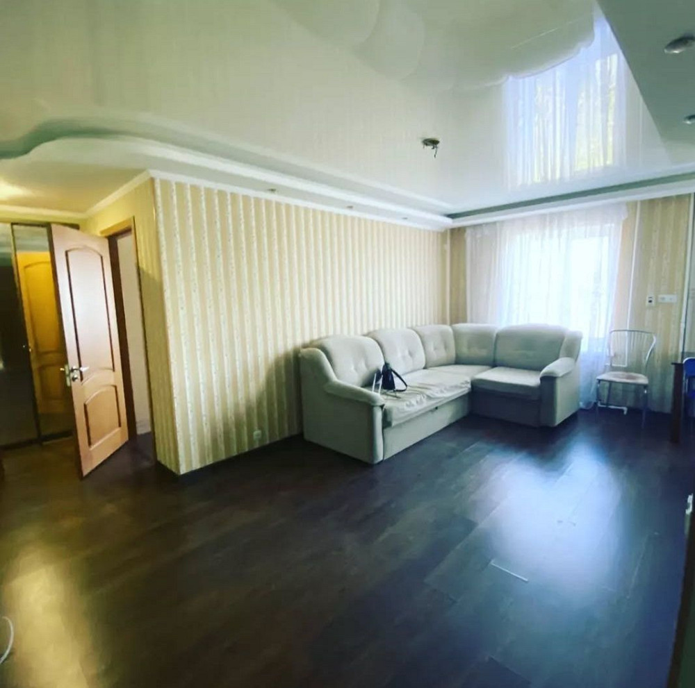 Аренда 3комн 4/9эт. пр-т Василия Стуса р-н Украина Каменское (Запорожская обл.) - изображение 1