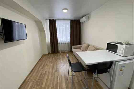 Продам 1-к квартиру-студію, м. Берестейська Киев