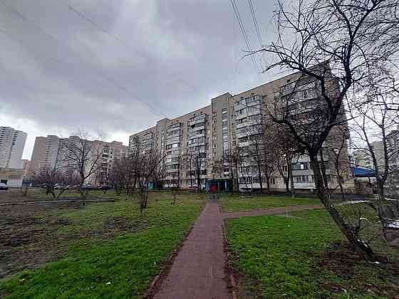 Продається 1-кімнатна квартира , вул. Здолбуновськая , 3-Б Киев