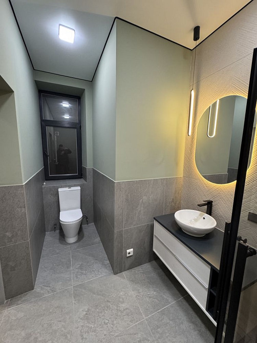 Продається 3-х кімнатна квартира в центрі міста Черновцы - изображение 2