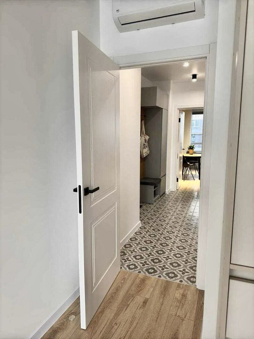 Простора квартира з меблями і технікою в новобудові Львів - зображення 3