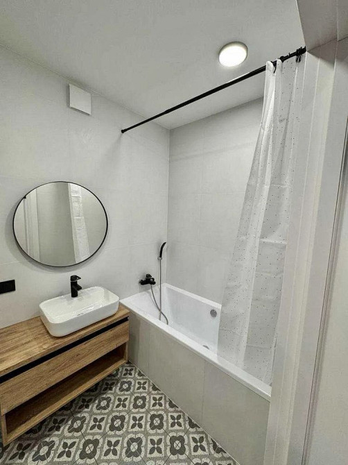 Простора квартира з меблями і технікою в новобудові Львів - зображення 5