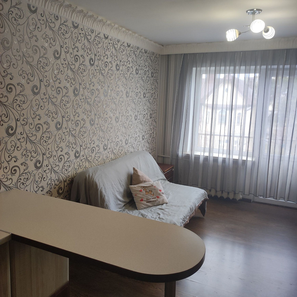 Продаж 1кн, на Чехова. Черновцы - изображение 1