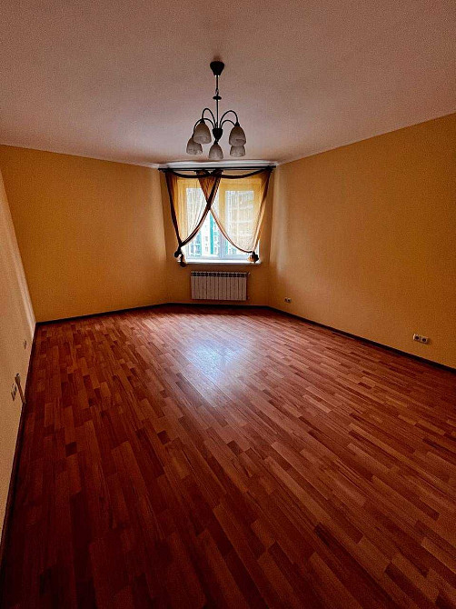 Продам 3к в центрі міста.Поруч Версаль парку Ірпінь - зображення 3