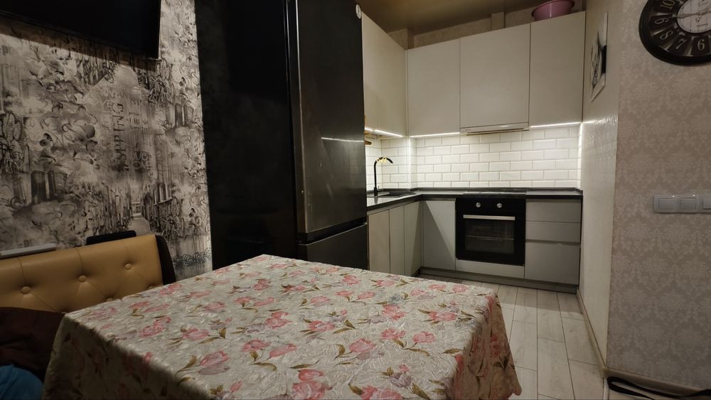 Продам 2к квартиру з кухнею-вітальнею. Ірпінь - зображення 1