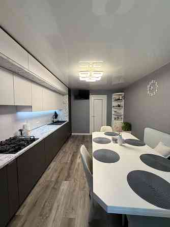 2-комнатная квартира с евроремонтом и техникой! Одесса