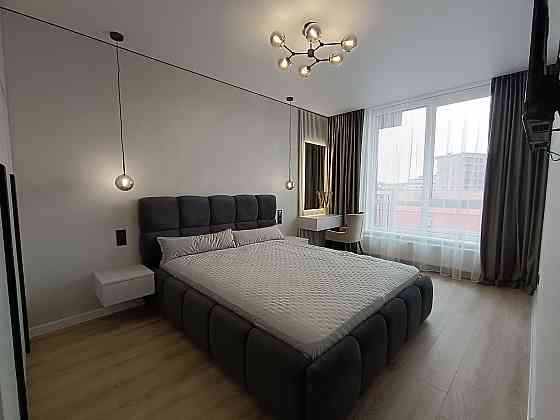 Центр ЖК Фемелі Плаза простора 2к Ивано-Франковск