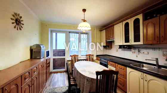 Продаж 2кімн. квартири з ремонтом м Чернігівська вул. Братиславська 7 Киев