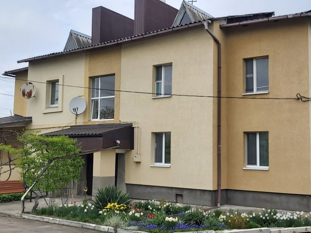 Продається двохкімнатна квартира з гаражем від ВЛАСНИКА Луцк - изображение 1