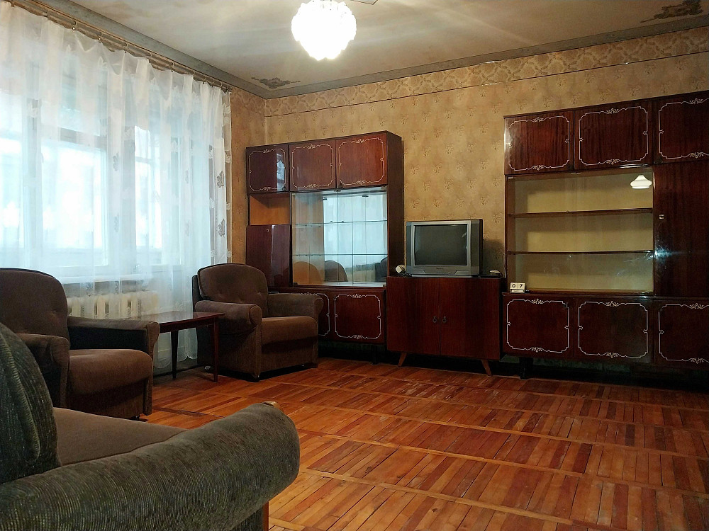 Продам чешку на вул. Космонавтів за ціною 478$ за м2 Чернігів - зображення 1