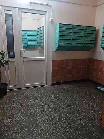 Продам однокімнатну Троєщина Киев