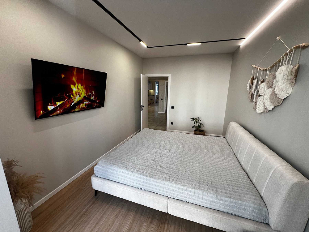 Продається трикімнатна квартира з якісним ремонтом, меблями і технікою Ивано-Франковск - изображение 7