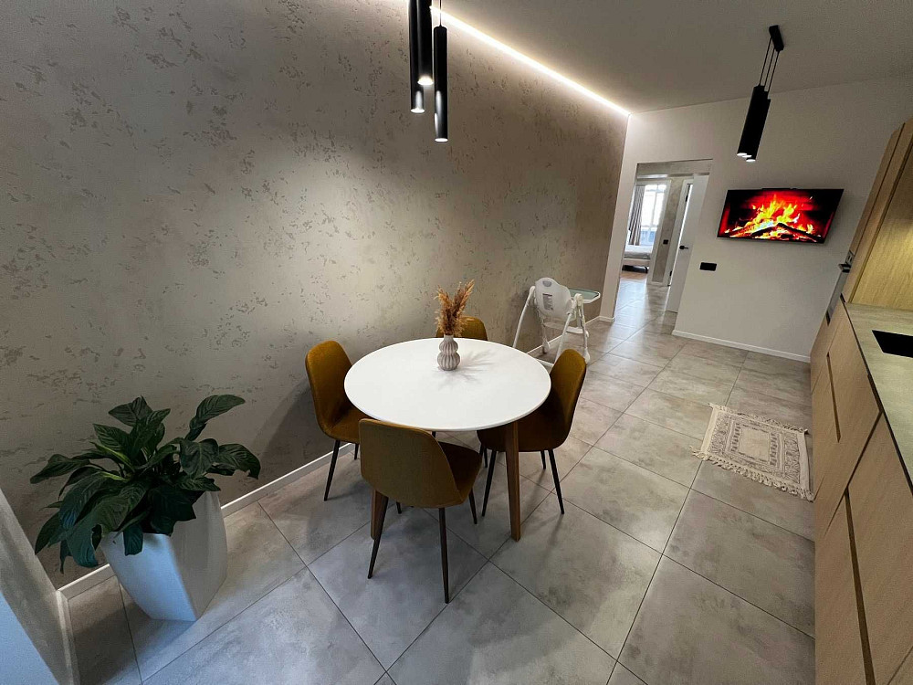 Продається трикімнатна квартира з якісним ремонтом, меблями і технікою Ивано-Франковск - изображение 5