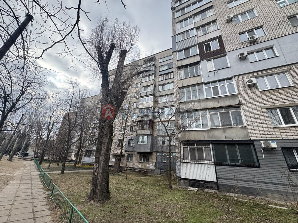 4к.кв (81м.кв) Солнечный.Кирпич.Не угловая.Комн.раздельные 580$/м.кв Днепр - изображение 1