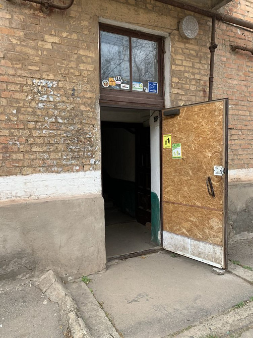 ОДНОкімнатна квартира на Юності, 2 поверх. Не кутова, з балконом Кривий Ріг - зображення 1