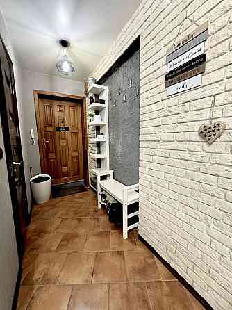 3-х комнатная квартира возле метро Харків